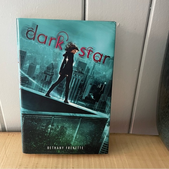 $15 SALE Teen Fiction Hardcover Book “Dark Star” Magic Crime Fighting Heroine - Picture 5 of 5